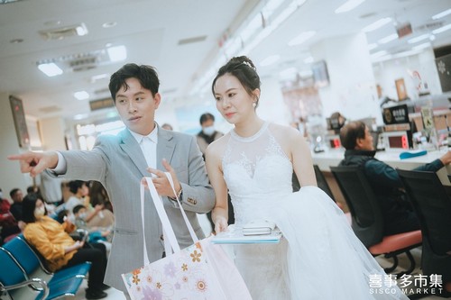 結婚登記攝影dcard,結婚登記攝影費用,結婚登記攝影台北,結婚登記拍攝,2小時註冊攝影,註冊攝影價錢,登記婚寫真,結婚登記攝影,結婚登記攝影桃園,結婚登記攝影台中,結婚登記攝影台南,結婚登記攝影高雄,登記拍照方案,結婚登記攝影推薦
